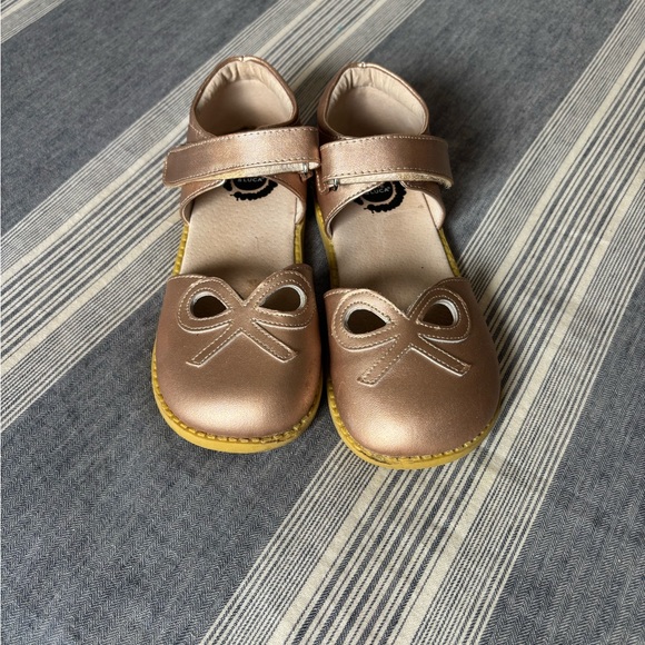 Livie & Luca Rose Gold Petal Dew Mary Jane’s - Picture 1 of 4